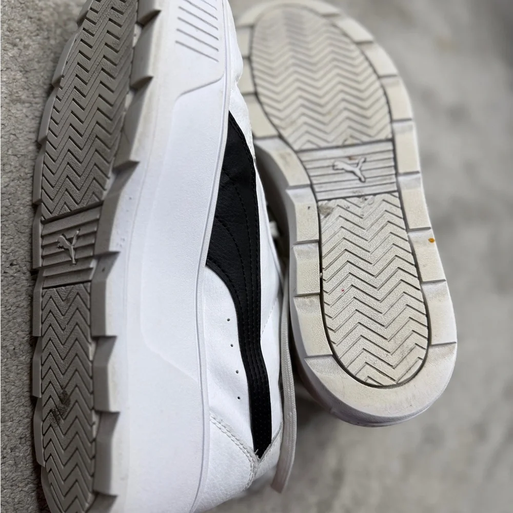 Puma Smash Platform V3 Women’s Size 10 – White/Black/Gold Leather Sneakers